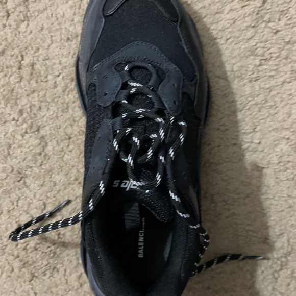 Balenciaga TripleS - Picture 5 of 15